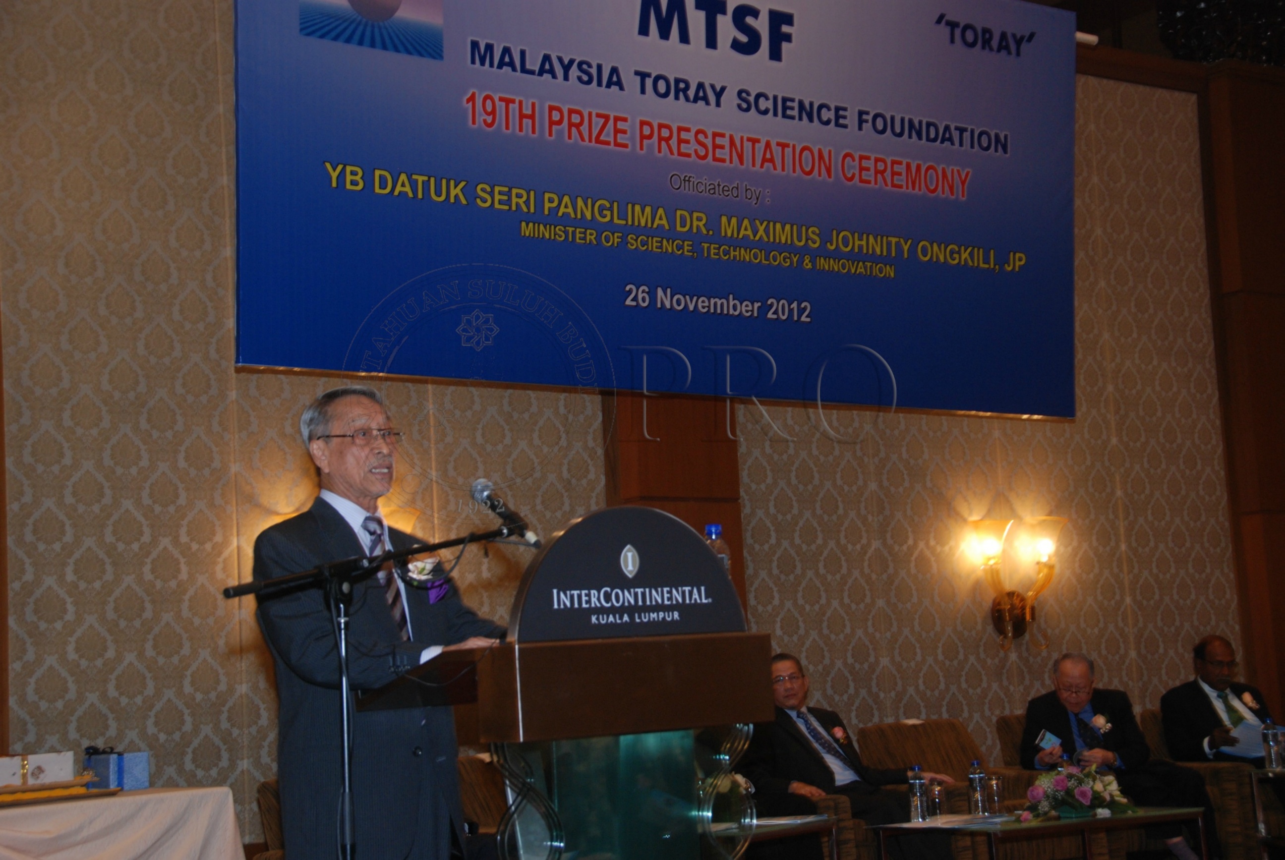 PRO 12 135 toray DSC 9027